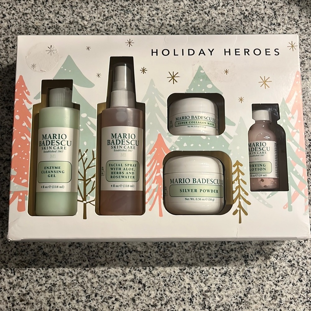 Mario Badescu Essentials Kit (Holiday Edition Packaging)